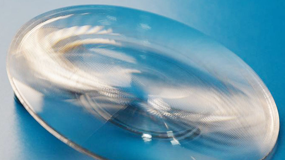 菲涅尔透镜在现代消费品中的多场景创新应用解析